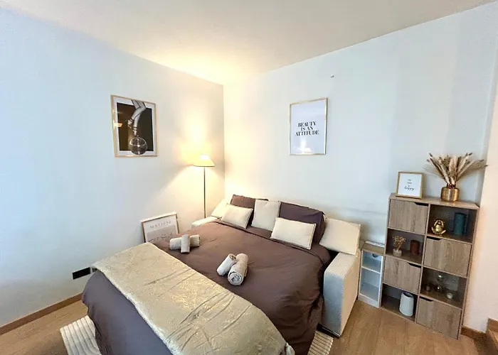 Apartment - Arc De Triomphe - 4 People * Paris